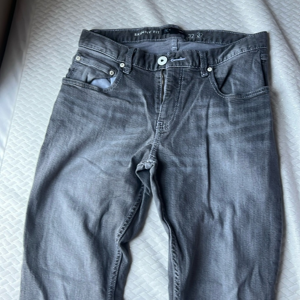 grey pants size 32 in men’s